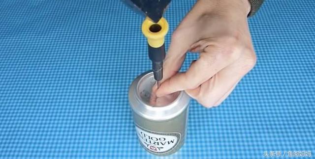 如何去除易拉罐瓶口,易拉罐去掉盖子方法(3)