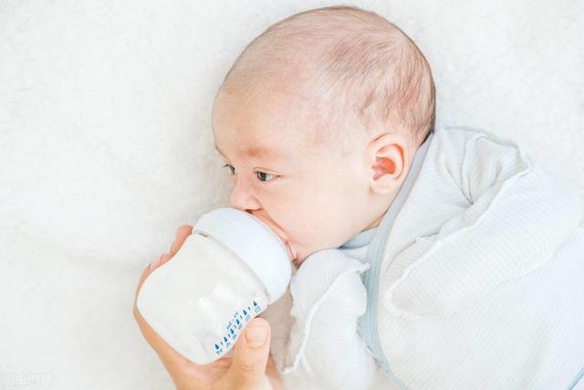 婴儿吃奶肚子胀怎么办,刚出生的婴儿吃奶肚子胀怎么办(3)
