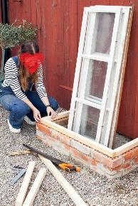 木窗户不想拆怎么改造图片,老式木框窗户怎么翻新改造(4)