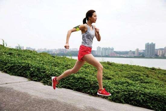 慢跑怎样跑可以让腿变细变直,跑步后怎样让腿变得又细又长又直(3)