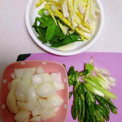有青椒洋葱竹笋怎么炒,竹笋炒洋葱做法大全(3)