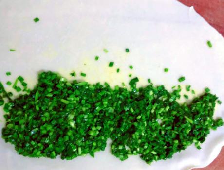 发面蒸韭菜卷的做法,蒸韭菜卷子正宗做法(4)