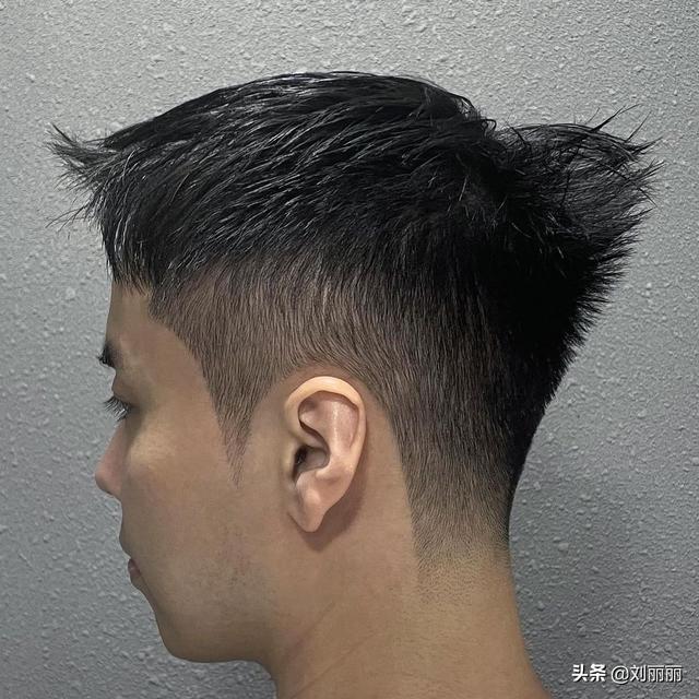 男人剪头发的图,男人剪头发图形图片(4)