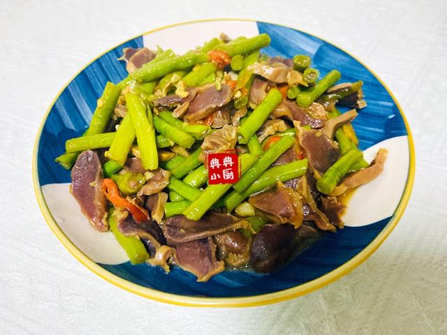 菜椒和芹菜可以一起炒吗,青椒可以和芹菜一起炒来吃吗(4)