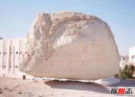 揭秘印度自行升空的圣石，腾空的圣石照片为PS(谣言)