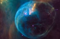 气泡星云：宇宙中漂浮的完美气泡（直径十光年）