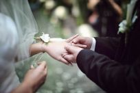 结婚30年是什么婚?珍珠婚或象牙婚，经过磨砺散发光彩