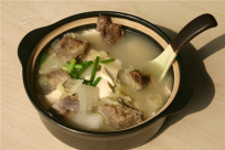 砂锅炖汤的危害有哪些 砂锅炖汤会伤害身体吗