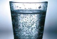 气泡水是碳酸饮料吗 经常喝气泡水有哪些好处