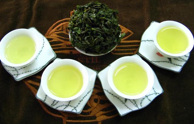 绿茶为什么叫乌龙茶,怎么区别乌龙茶与绿茶的区别(2)