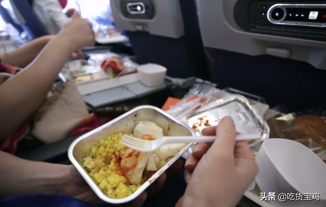 飞机上有食物吗,飞机上的食物是从哪里来的(5)
