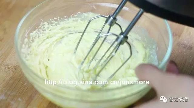 腰果酥的正宗做法视频,焦香腰果酥详细做法(3)