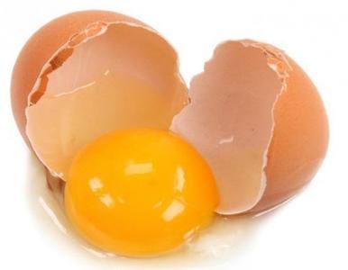 生鸡蛋喂母猪有啥功效,鸡蛋给母猪生吃还是熟吃的好(1)