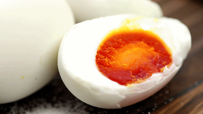流油烤鸭蛋的正宗做法,烤鸭蛋最便宜的做法(1)