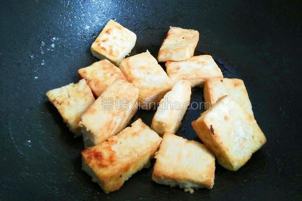 番茄汁煎豆腐,西红柿煎豆腐的做法(6)