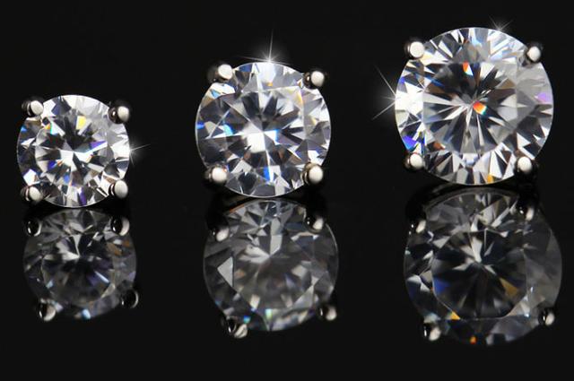 钻石鉴定最简单的方法和技巧,原钻石鉴定技巧最简单的方法(2)