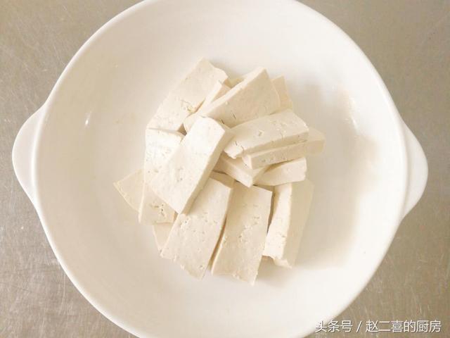 红烧鱼炖豆腐四川做法,红烧鱼豆腐正宗做法(3)