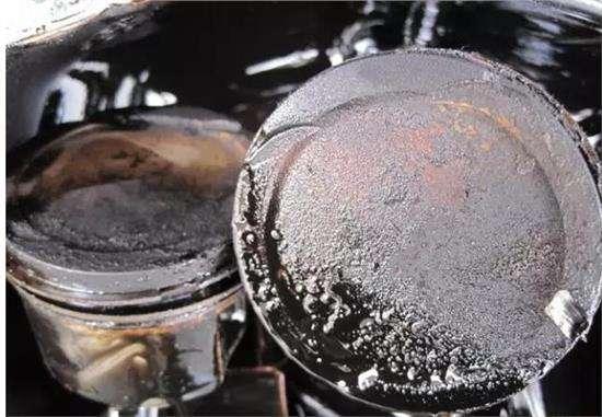 铲车烧机油是什么症状,怎么判断铲车烧机油(1)