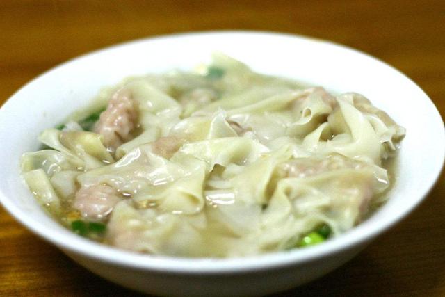 吴中羊肉粉汤的正宗家常做法,水城羊肉粉的老汤做法全过程(4)