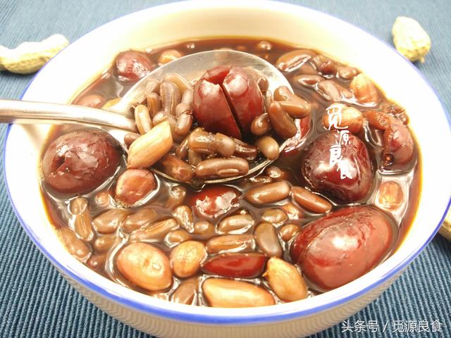 红枣红豆花生汤对生发有好处吗,红豆红枣花生煮水功效(3)