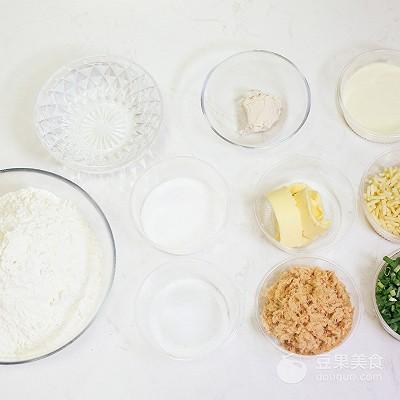 乳酪肉松卷的正宗做法,肉松芝士卷的做法(3)