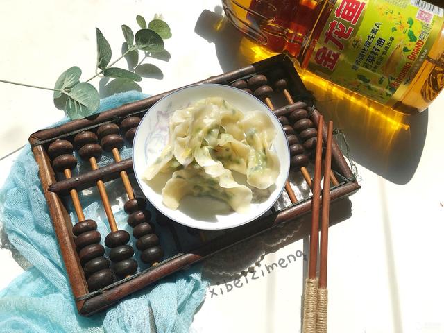 素虾仁饺子的家常做法,纯虾仁馅饺子的做法(1)