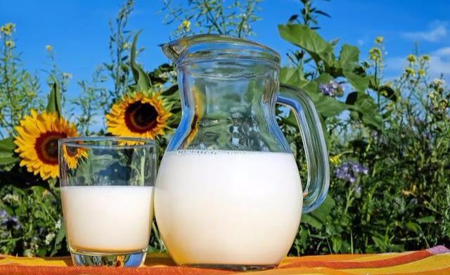 喝什么牛奶最好最营养,中年人喝什么奶粉最好(4)