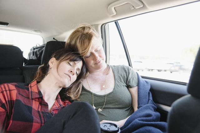 如何在车内睡觉,车内睡觉方法(2)