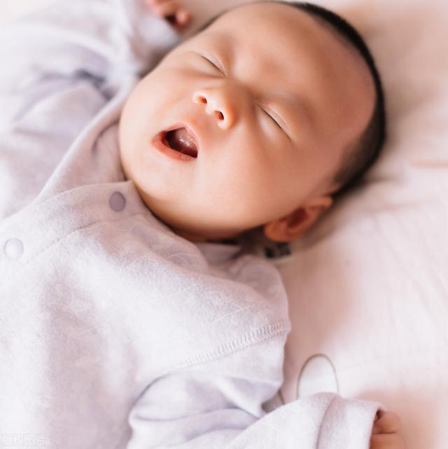 婴儿感冒鼻塞咳嗽一般几天才自愈,宝宝咳嗽成肺炎的前兆(1)