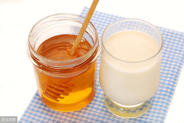 牛奶蜂蜜洗脸的正确方法,蜂蜜加牛奶洗脸有什么效果(3)