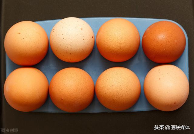 吃鸡蛋黄的利弊,4种人不建议吃蛋黄(1)