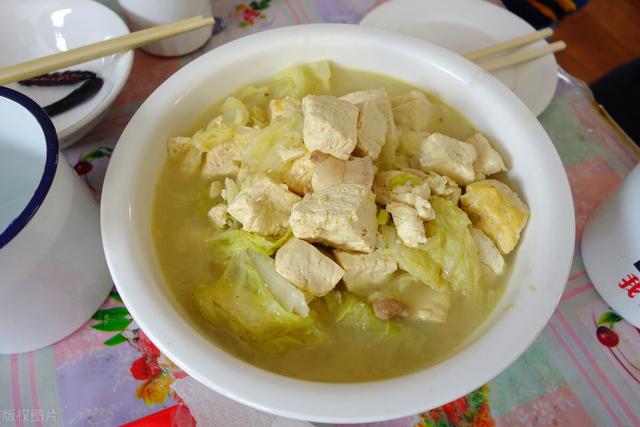 冻出来的鱼烧汤为什么不白,为什么冰过的鱼煮不出奶白色的汤(5)