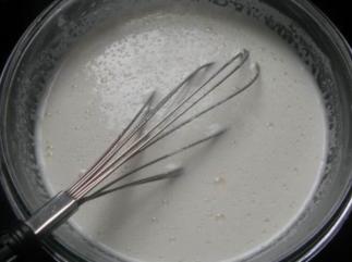 肠粉怎么做家庭版不粘,蒸肠粉怎么样调粉浆(2)