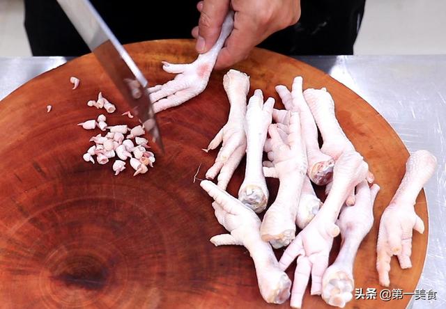 酱鸡爪的家常做法图解,酱鸡爪的正宗做法红烧(2)
