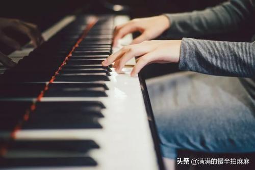 弹钢琴简单指法图,弹钢琴手法和指法(2)