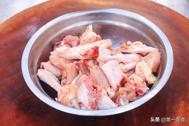 砂锅全鸡的做法,砂锅炖全鸡的做法最正宗的做法(2)