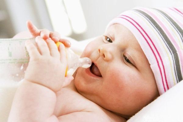腭裂宝宝可以用正常奶瓶吗,宝宝腭裂手术后专用奶瓶(1)