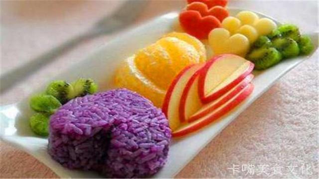 水果寿司卷的家常做法,水果寿司卷的制作方法(2)