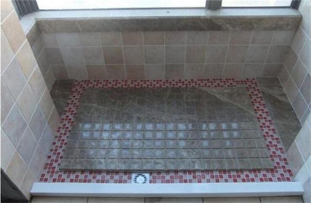 洗澡间地面与地砖怎么连接,洗澡间地面与地砖怎么处理(2)