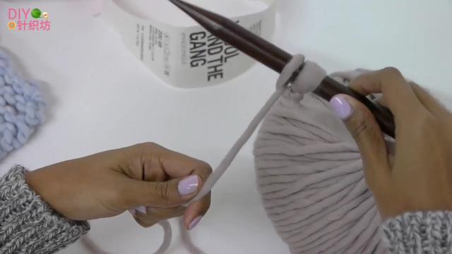 毛线毯子编织新手步骤,毛线毯子简单花样编织教程(2)