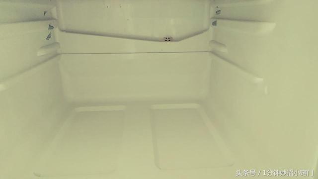 冰箱上层小孔堵塞怎么办,冰箱里漏水的小孔堵塞了怎么办(4)
