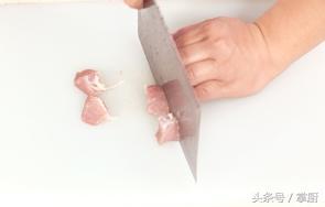 瘦肉马蹄汤做法,荸荠瘦肉汤做法(4)