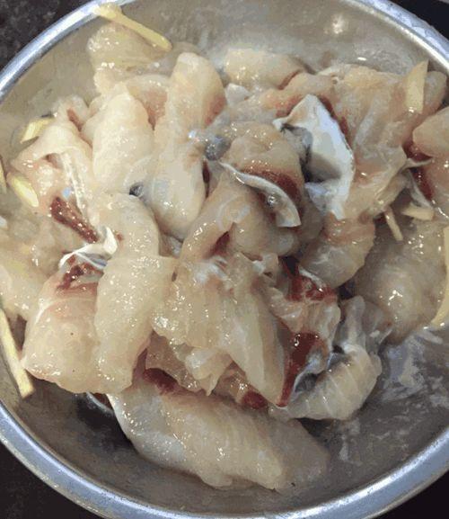广东酸菜鱼最简单做法,广东生鱼酸菜鱼做法(2)