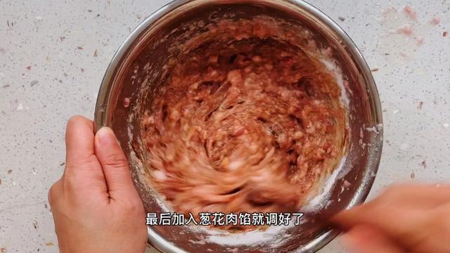 酿油豆腐煲的家常做法,油豆腐煲的做法和配方(3)