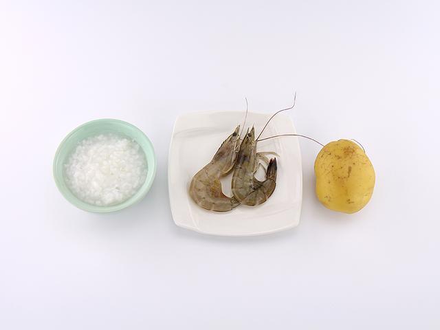 宝宝辅食土豆和虾的做法,八个月宝宝辅食大虾土豆的做法(2)