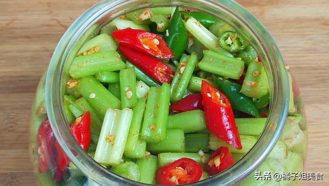 香芹圆菜的腌制方法,腌芹菜大头菜怎么腌制(1)