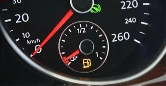 汽车油表出现了标志是什么问题,开车省油16个技巧(2)