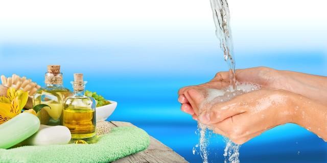洗脸最干净的正确方法,用盐洗脸的正确方法(1)