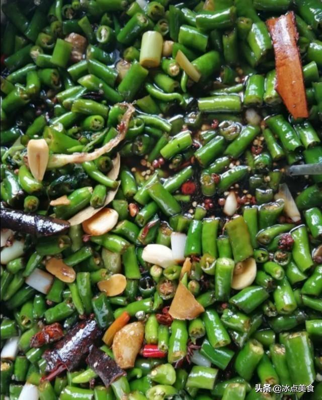 小辣椒简单腌制法,最简单的腌制小辣椒的方法(1)
