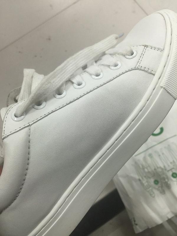 小白鞋沾上颜料怎么去掉,白鞋粘上颜料怎么去掉(5)